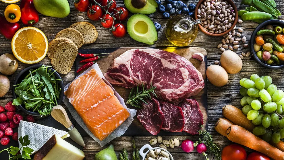 فوتبالیست‌ها قبل از مسابقه چه می‌خورند؛ بررسی نکات و جزئیات مهم