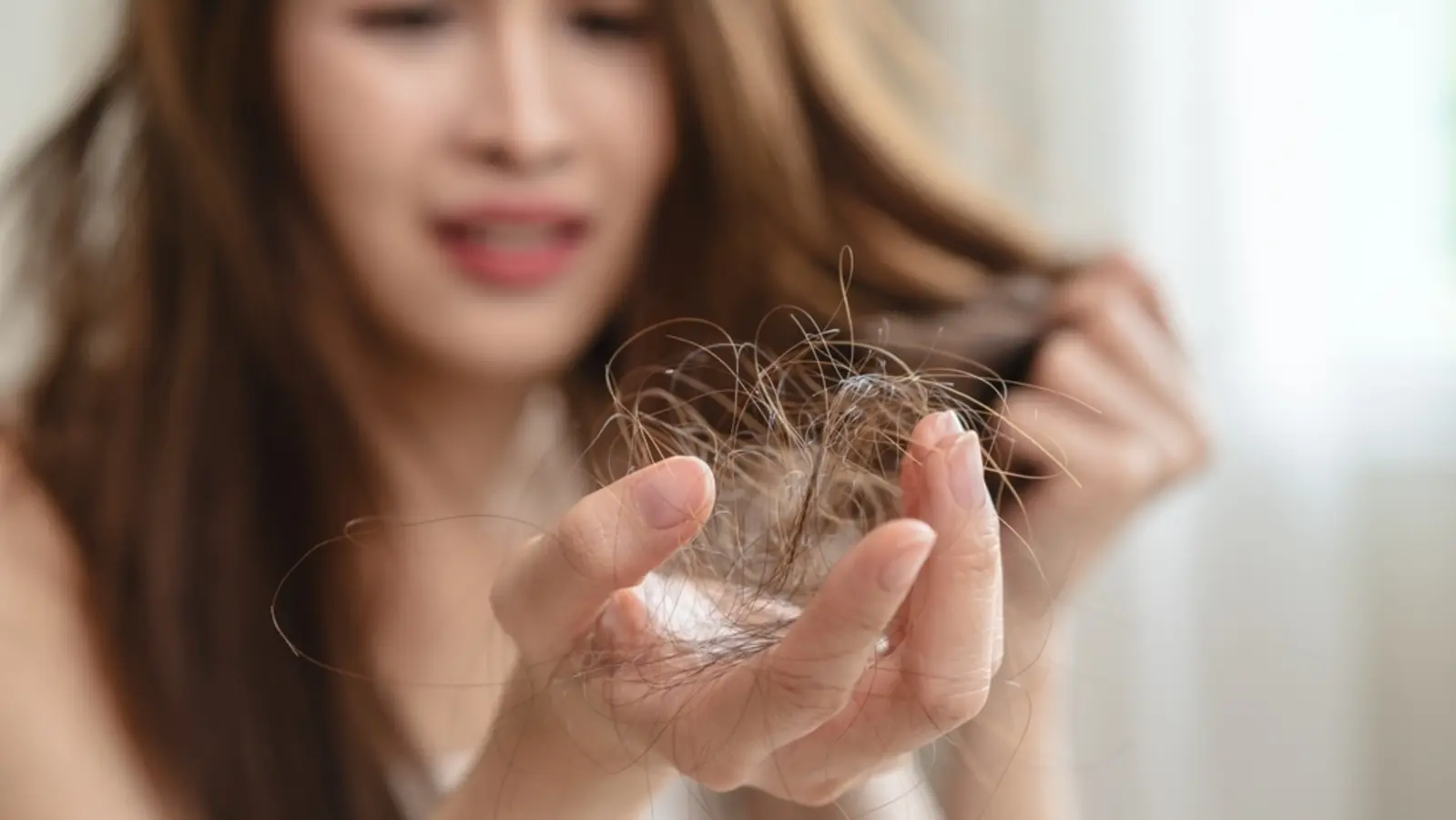 نمونه مراقبت‌های خانگی برای کاهش ریزش مو