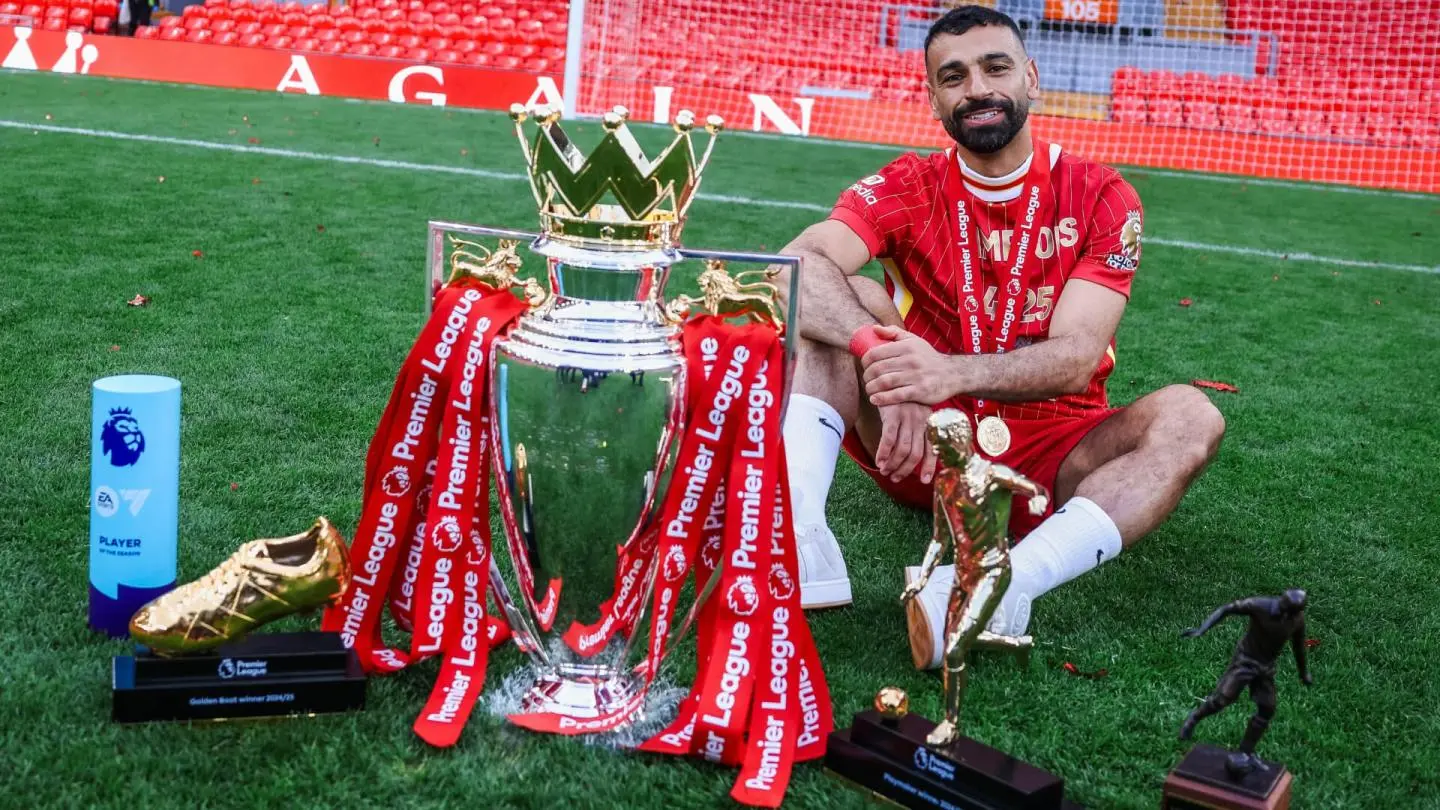 محمد صلاح در حال بازی برای لیورپول در لیگ قهرمانان اروپا