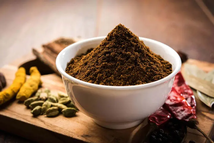 بازار سنتی ماسال با محصولات محلی و صنایع دستی