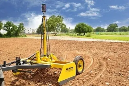دستگاه لیزری برای تسطیح زمین کشاورزی با دقت بالا